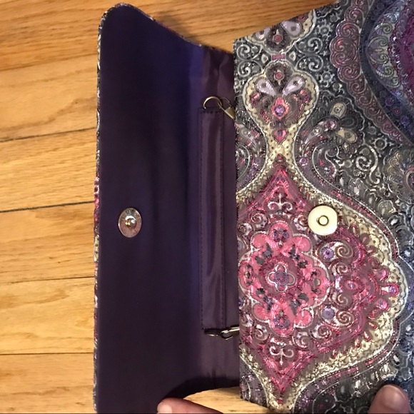 Charming Charlie Clutch - Picture 4 of 6